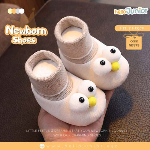 Hello Junior baby shoes for newborn to 18 month, made with cotton and rubber sole