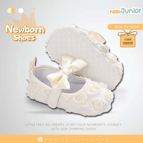 Hello Junior baby shoes for newborn to 18 month, made with cotton and rubber sole