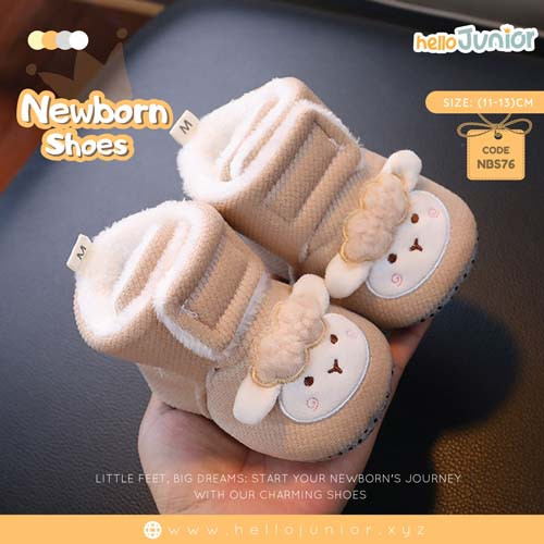 Hello Junior baby shoes for newborn to 18 month, made with cotton and rubber sole