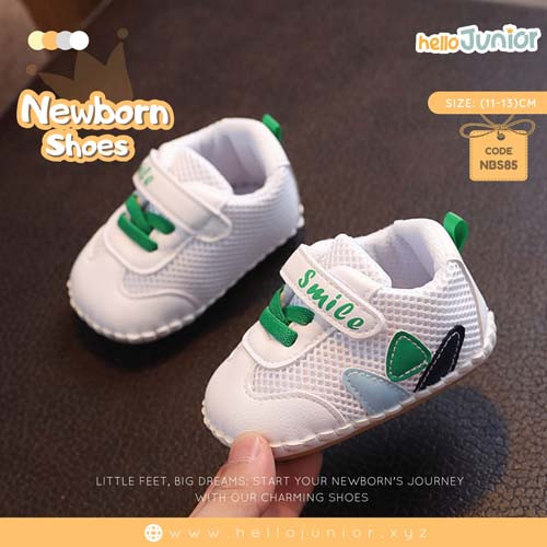 Hello Junior baby shoes for newborn to 18 month, made with cotton and rubber sole