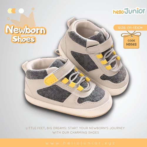 Hello Junior baby shoes for newborn to 18 month, made with cotton and rubber sole