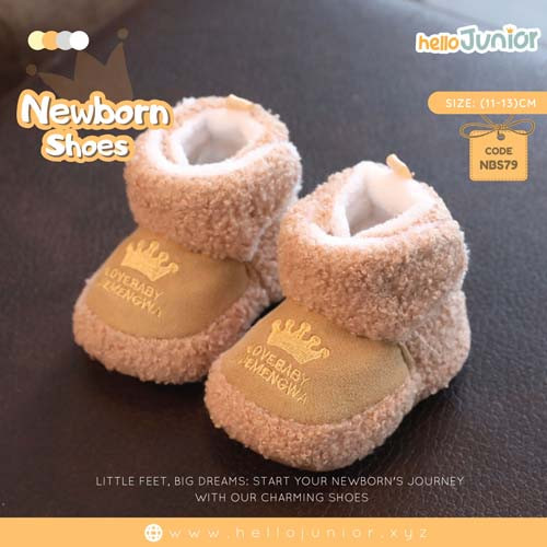 Hello Junior baby shoes for newborn to 18 month, made with cotton and rubber sole