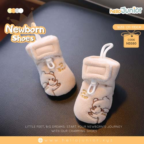 Hello Junior baby shoes for newborn to 18 month, made with cotton and rubber sole