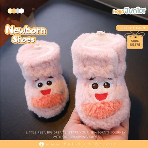 Hello Junior baby shoes for newborn to 18 month, made with cotton and rubber sole